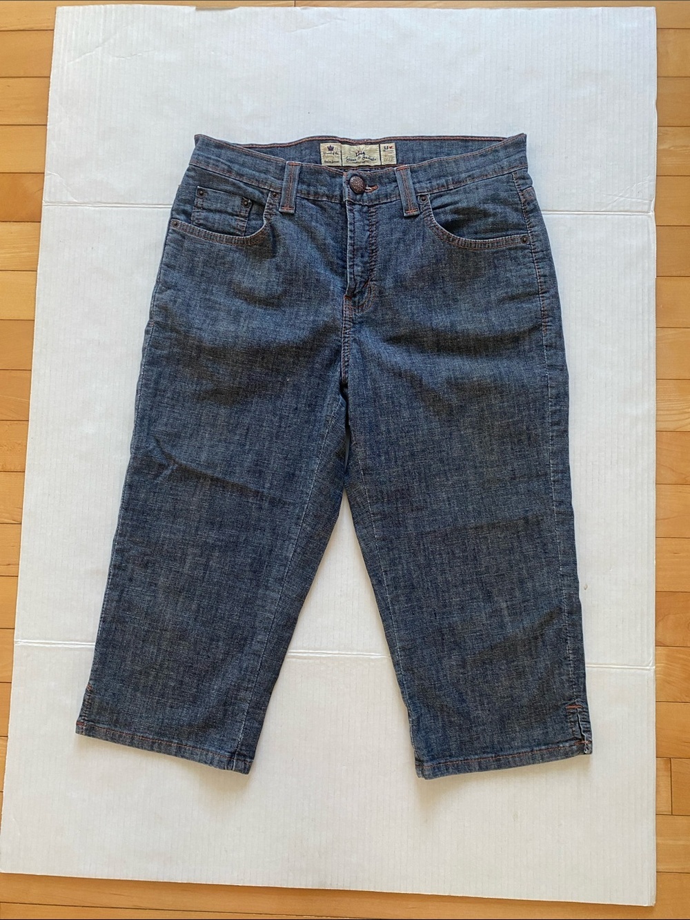 Lois Capri Made in Canada Denim Jeans Size 28